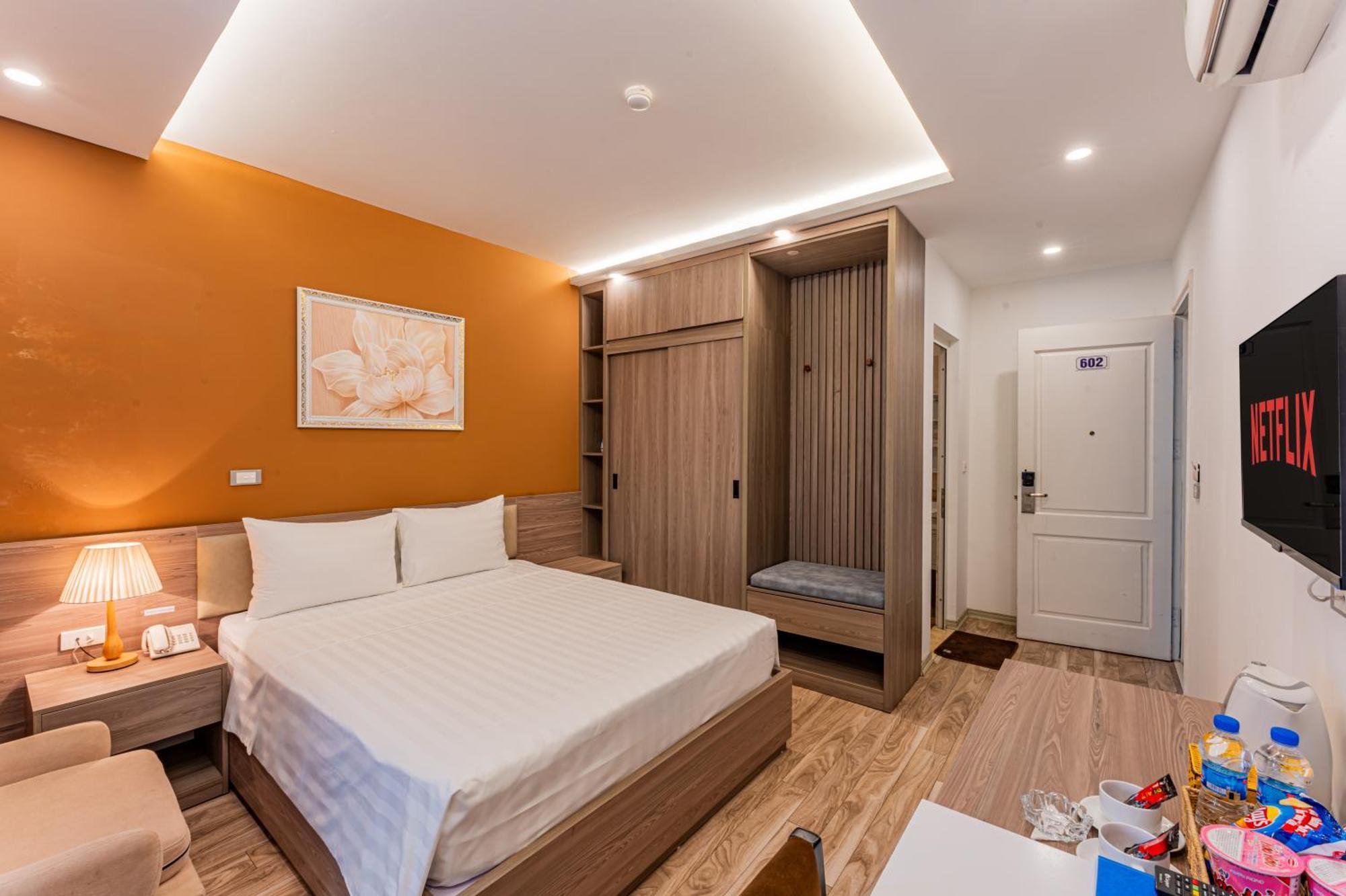 Moon Hotel 26 Do Quang Hanoi Exteriör bild